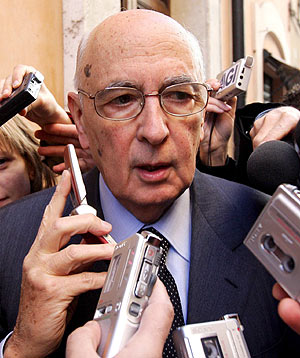 Napolitano con i ricercatori