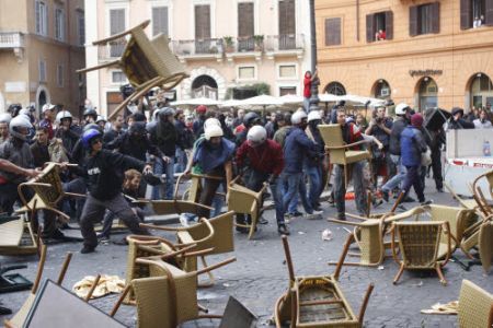 Scontri a Piazza Navona