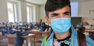 “Il Covid fu creato in Laboratorio” e la CIA avrebbe pagato 6 scienziati per nascondere le prove.