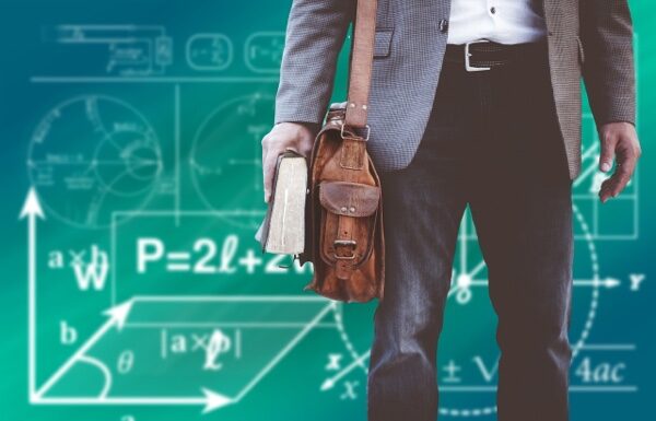 Come diventare professori: arriva il tirocinio