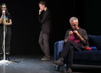 UNO SPETTACOLO DI FANTASCIENZA Una scena dello spettacolo