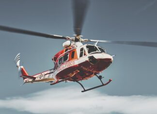 Caduta dalla finestra di una scuola a Pescara: tredicenne ricoverata in ospedale