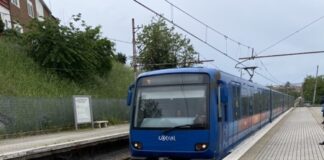 L’odissea estiva sulla Roma-Lido: promesse, guasti e un servizio al collasso che causa il blocco di Via Ostiense e Cristoforo Colombo Metromare - Lido di Ostia