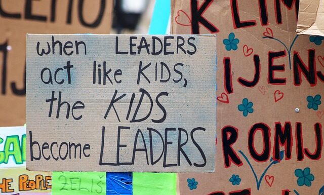 Scuola elementare, sciopero Cobas contro i test Invalsi Sciopero