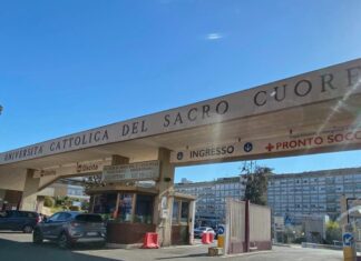 Il Papa è stato operato, finito dopo circa tre ore, l’intervento chirurgico al Gemelli.