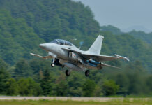 La Corea del Sud consegna il primo di 50 Jet FA-50GF di nuova generazione alla Polonia