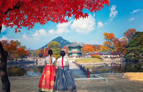 Un Amore Senza Confini: La Storia di Joo Kyung e Hyeok. Fuggono dalla Corea del Nord 2 volte prima di potersi sposare.