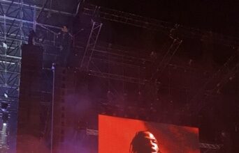 Travis Scott provoca un terremoto a Roma. In 70.000 fanno tremare la Capitale.