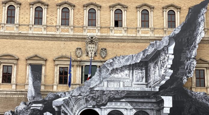 JR: Genio dell’Illusione Ottica Espone a Roma al ST Regis Palazzo Farnese - JR - Foto di Renato Reggiani