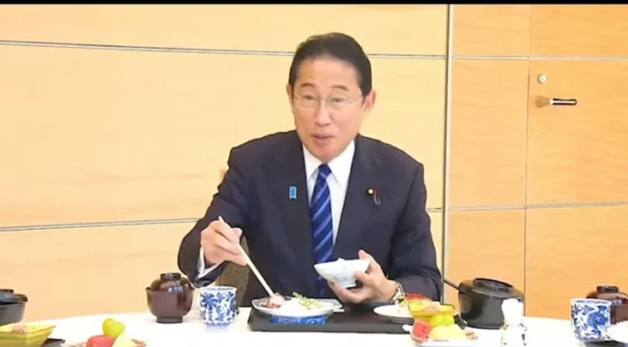 La “Guerra del Sushi” tra Cina e Giappone e gli F-35 italiani. Il Primo ministro Giapponese