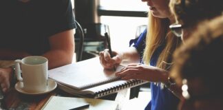 Startup in Italia: costi alle stelle e investimenti a picco -63% nel 2023. La Decadenza del sistema Startup. Crollano gli investimenti in startup in Italia