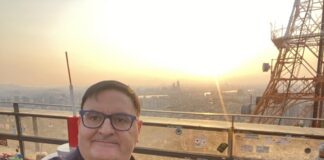ROMA vs SEOUL. Lucchetti dell’Amore: da eterno problema a Roma dove sono nati ad attrazione turistica da milioni di turisti l’anno a Seul in Corea del Sud. Namsan Tower a Seul con il Parco dell'Amore