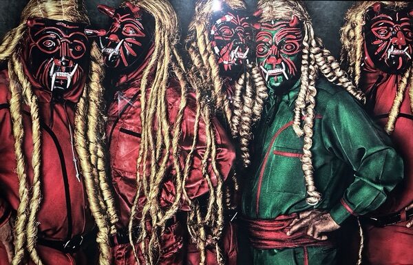 Mario Testino: “A Beautiful World” – I Colori del mondo in Mostra a Roma