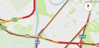 Inferno Cristoforo Colombo: laterale altezza Mezzocammino chiusa dai vigili del fuoco.