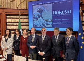 Hokusai a Palazzo Bonaparte: l’arte giapponese in dialogo con l’Europa e la diplomazia culturale a Roma